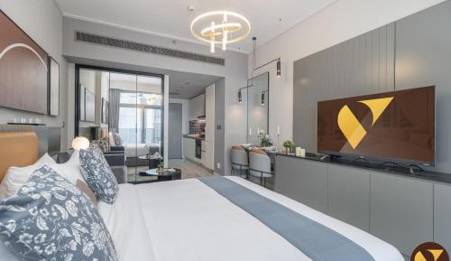One-Bedroom Apartment with Balcony