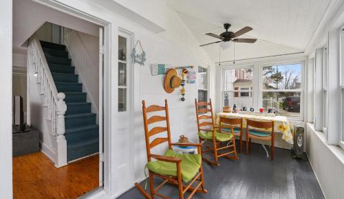 Three-Bedroom Holiday Home 