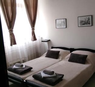 Twin Room with Private Bathroom