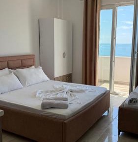 Standard Triple Room with Sea View