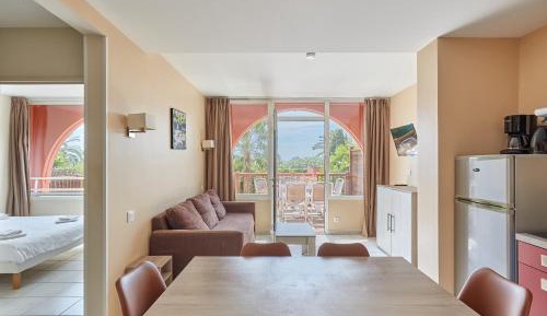 Two-Bedroom Apartment - Pool Side
