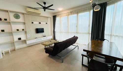 Deluxe One-Bedroom Apartment with Garden View