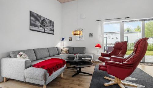 Three-Bedroom Holiday Home 