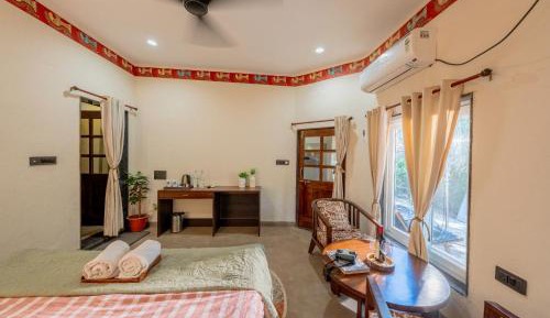 Standard Queen Room