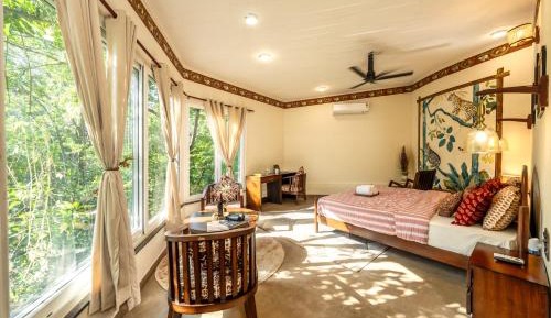 Superior King Room