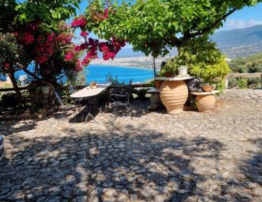 Studio Apartment with Sea View