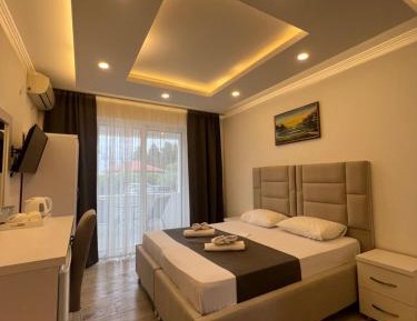 Deluxe Double or Twin Room with Balcony