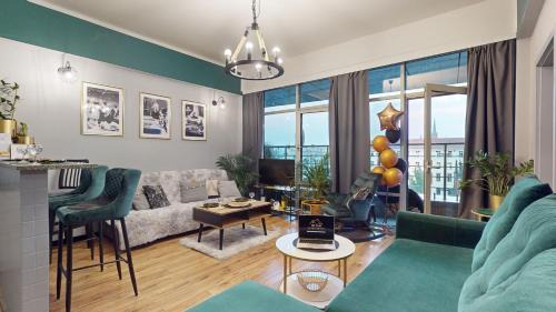 One-Bedroom Apartment with Terrace