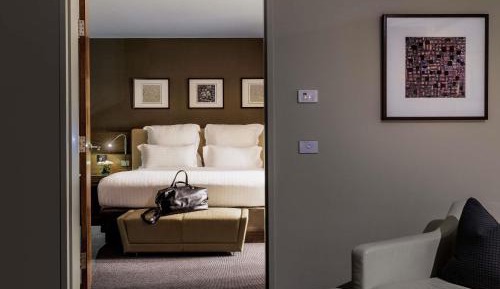 Executive King Room - Lounge Access