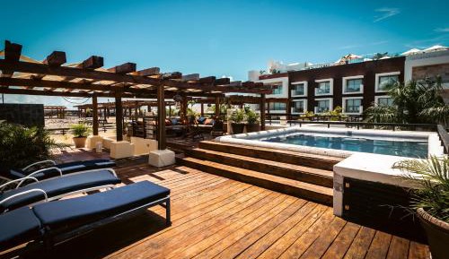 Two-Bedroom Apartment with Terrace and Sea View