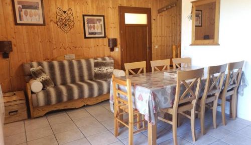 Chalet (7 Adults)