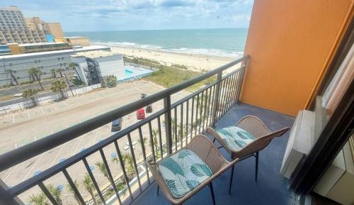 One-Bedroom Apartment with Balcony and Sea View