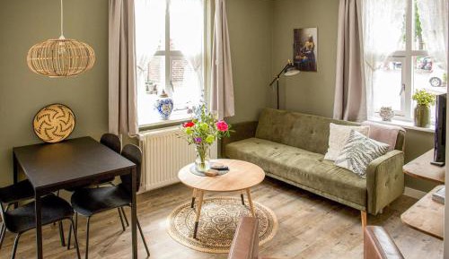 One-Bedroom Holiday Home