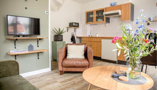 One-Bedroom Holiday Home