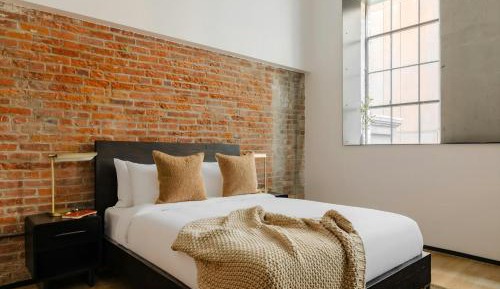 Accessible Queen Room