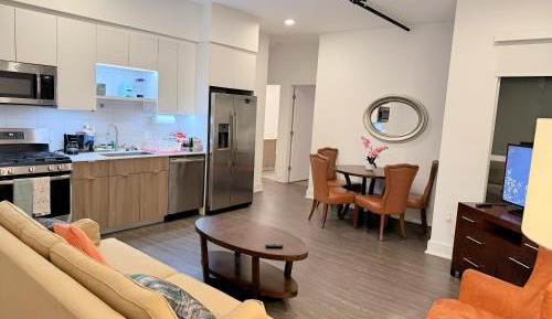 Three-Bedroom Deluxe Apartment