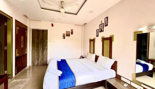Deluxe Double Room with Balcony