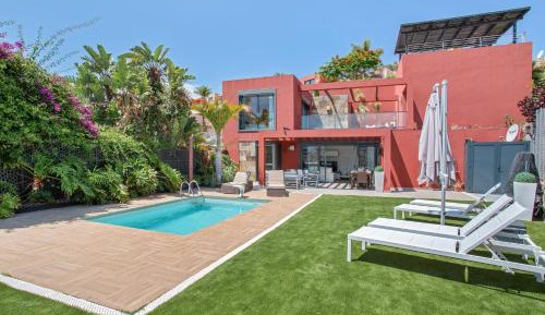 Villa with Sea View
