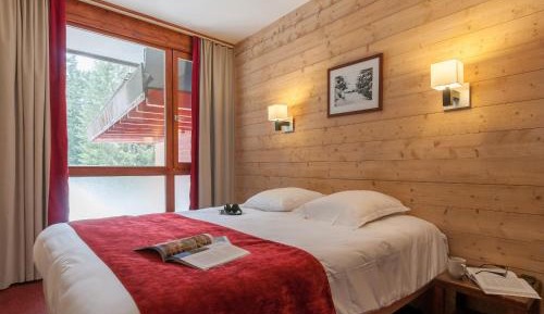 Two-Bedroom Apartment with Balcony (6 People)