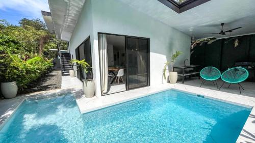 Suite with Mountain View