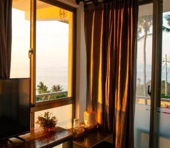 Deluxe Queen Suite