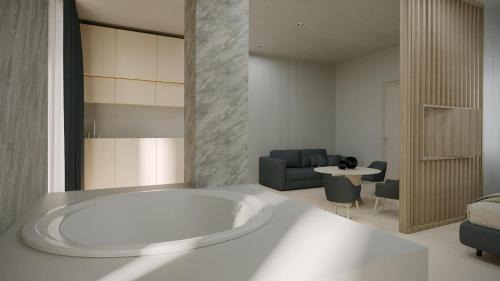 Suite with Hot Tub