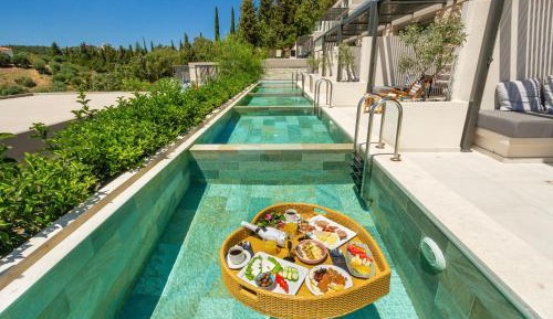 Deluxe Double Room with Sea View and Pool