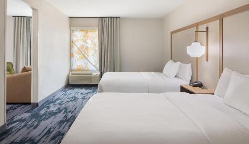 Queen Suite with Two Queen Bed - Accessible