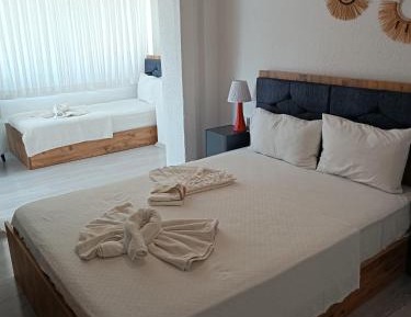 Standard Triple Room with Sea View
