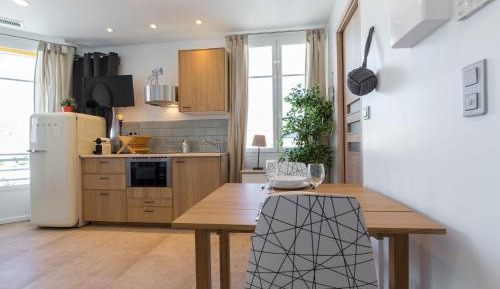 Studio with Balcony (4 Adults) 