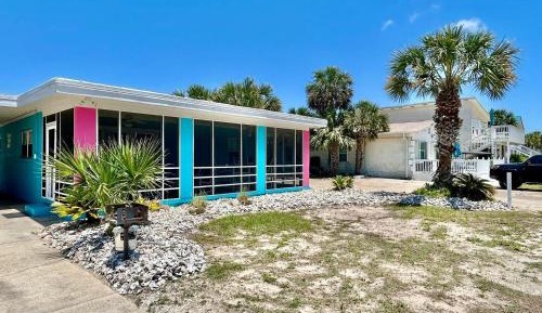 Three-Bedroom Holiday Home 