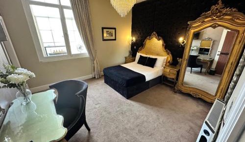 Double Room with Spa Bath