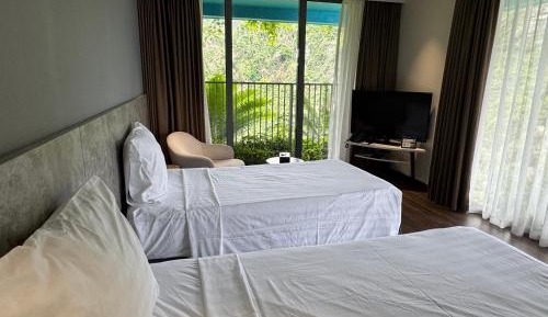 Double Room with Balcony and Sea View