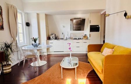 Superior One-Bedroom Apartment