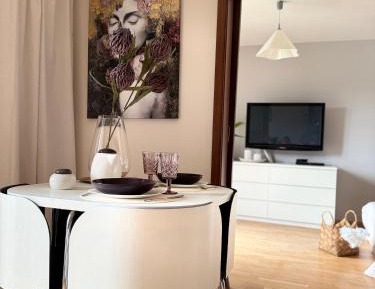 One-Bedroom Standard Apartment