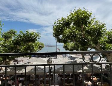 Two-Bedroom Apartment with Balcony and Sea View