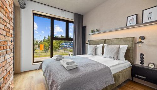 One-Bedroom Deluxe Apartment