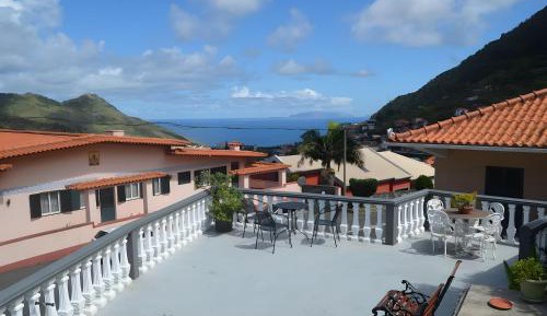 Superior One-Bedroom Apartment with Balcony
