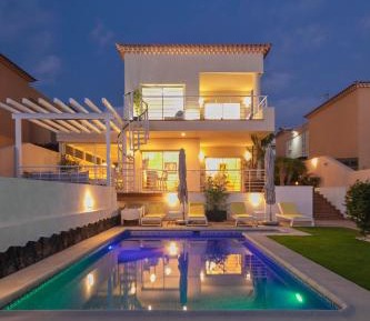 Villa with Sea View