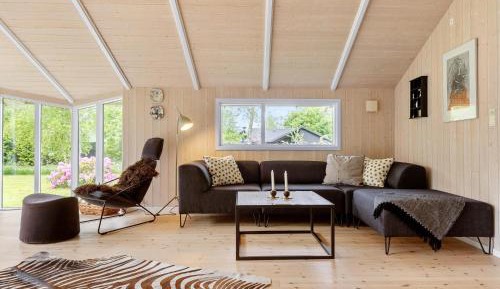 Three-Bedroom Holiday Home 