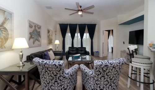 Four-Bedroom Holiday Home