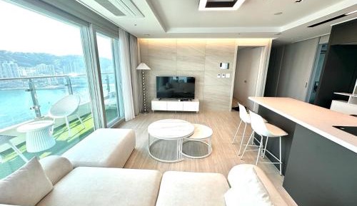 Family Room with Sea View