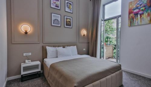 Deluxe Double Room with Balcony