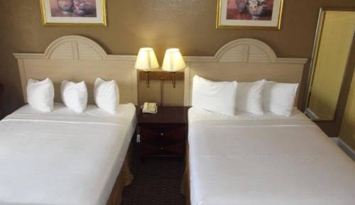Standard Queen Room with Two Queen Beds