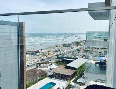 One-Bedroom Apartment with Balcony and Sea View