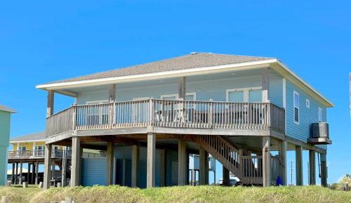 Four-Bedroom Holiday Home