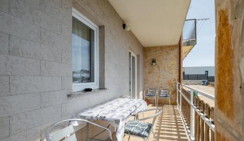 Apartment with Garden View