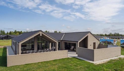 Six-Bedroom Holiday Home