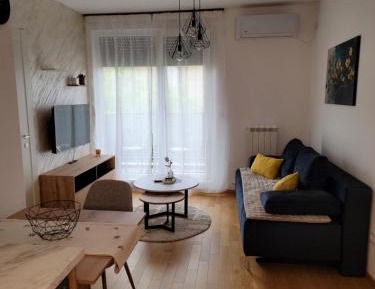 One-Bedroom Apartment with Balcony