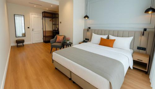 Double or Twin Room with Terrace